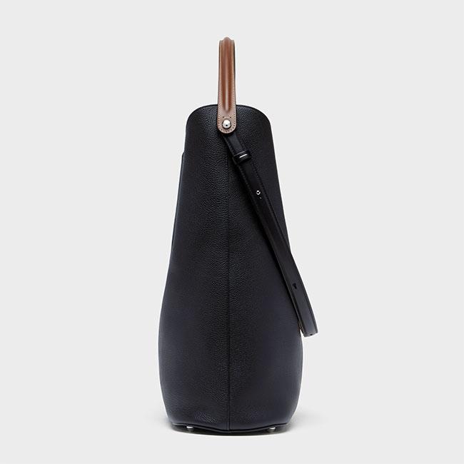 Maison Margiela メゾンマルジェラ ドレサージュ ホーボー XL レザー