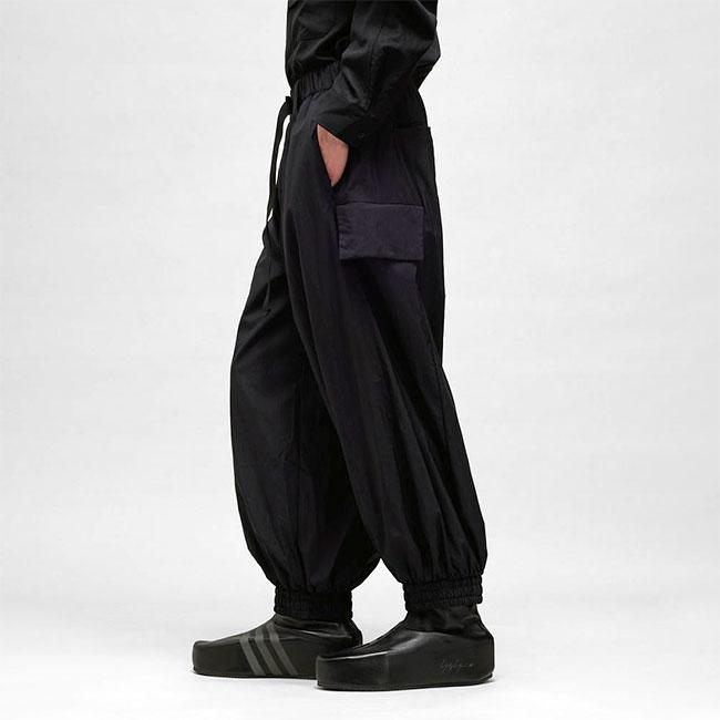 Y-3 ワイスリー ベルト付き リップストップナイロンパンツ Y-3 ワイスリー ベルト付き リップストップナイロンパンツ