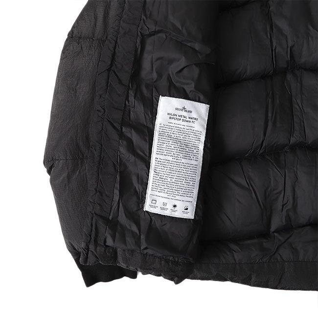 Stone Island ストーンアイランド 胸ロゴ ナイロンメタル フード Stone Island ストーンアイランド 胸ロゴ ナイロンメタル フード