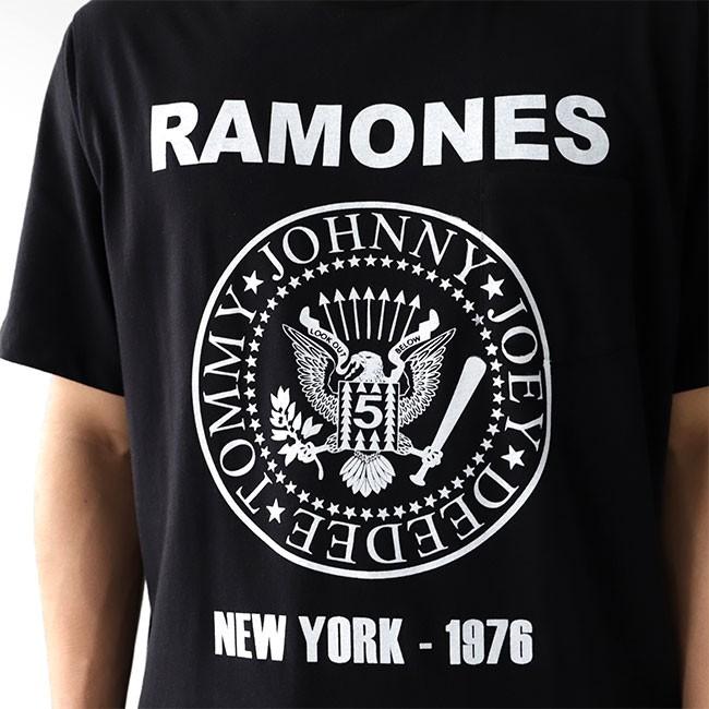 【新品未開封】RAMONES ラモーンズ Tシャツ Mサイズ RAMONES (ラモーンズ) - Rocket To Russia (限定 黒Tシャツ「M