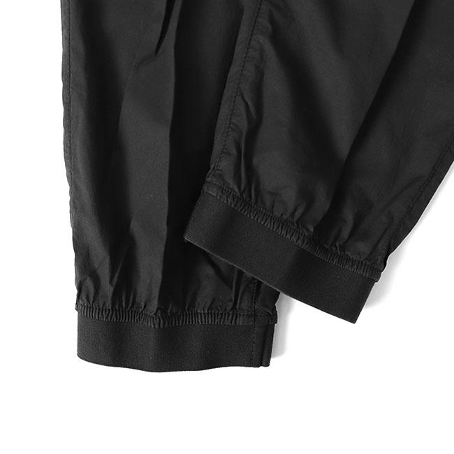 Stone Island ストーンアイランド ガーメントダイ テーパード カーゴパンツ K1S153100313 K2S153100031 S0010 黒 メンズの画像