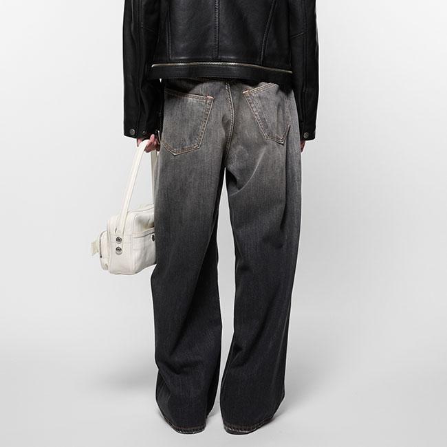 Acne Studios アクネストゥディオズ ペイント ルーズフィット ブラックトラファルガー ジーンズ 2023 U Black Trafalgar ジーパン デニム メンズ レディースの画像