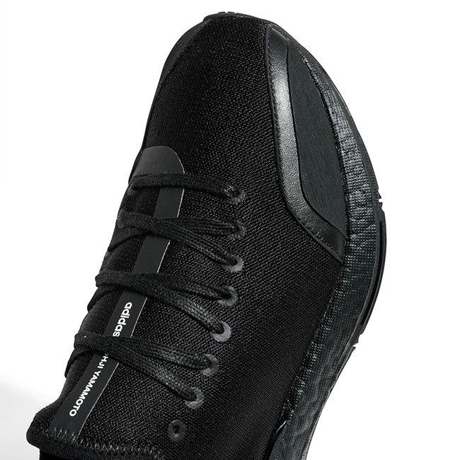 Y-3(ワイスリー) スニーカー JP 255 メンズ美品  ウルトラブースト 21 GZ9133 黒 Y-3 ワイスリー ウルトラブースト 21 ULTRABOOST GZ9133 黒 スニーカー