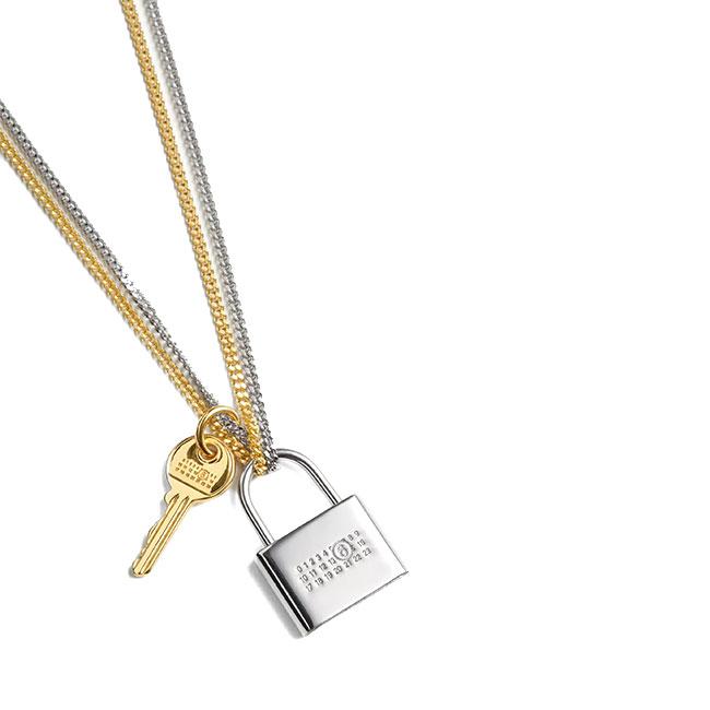 MM6 エムエムシックス メゾンマルジェラ Lock and key two-tone