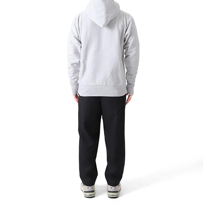 ATON ライトグレー フード付きパーカー　フーディ ATON ナチュラルダイ染めライトグレーパーカー フード付き