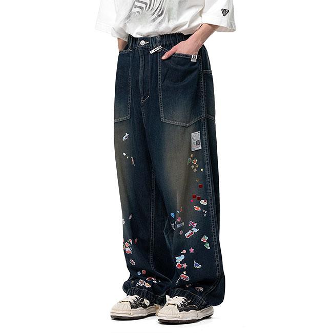 Maison MIHARA YASUHIRO ミハラヤスヒロ キッズ ステッカー プリント ベイカー デニムパンツ J16PT124 ブルー ワイドジーンズ ジーパン メンズの画像