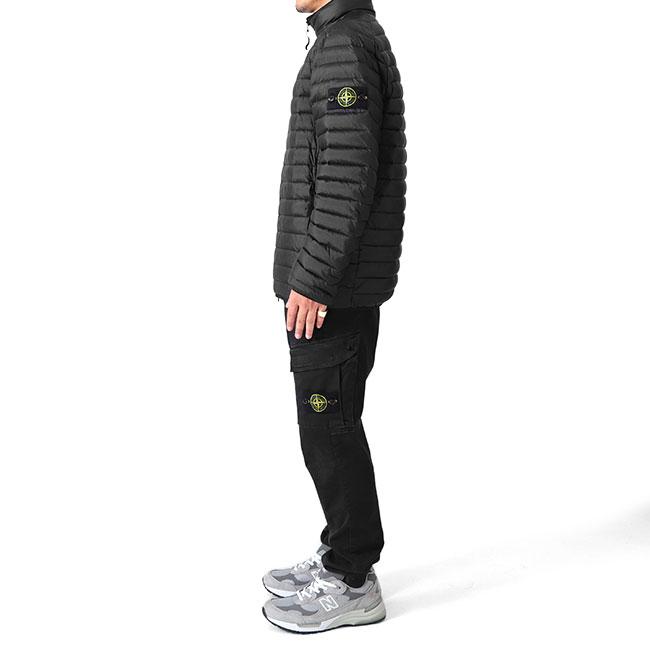 Stone Island ストーンアイランド スタンドカラー キルティング ライト 