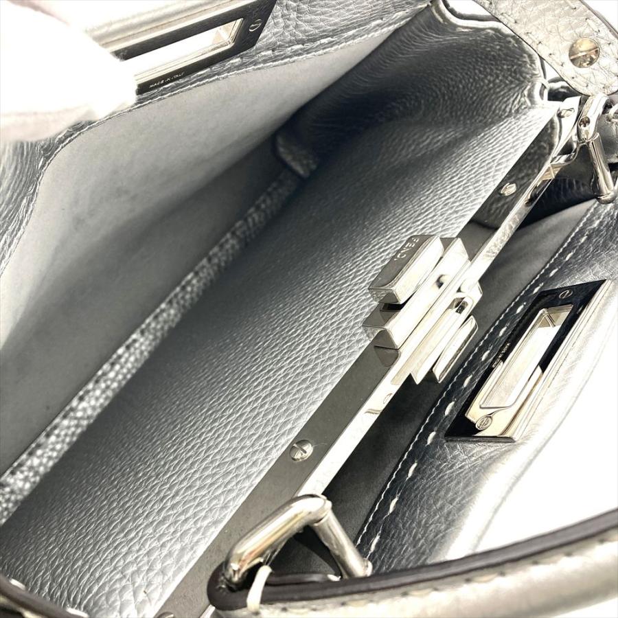 FENDI（フェンディ） ピーカブー ミディアム ハンドバッグ カーフ