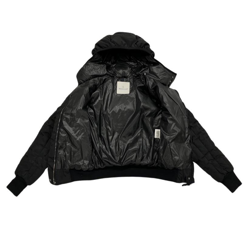 MONCLER（モンクレール） トグルボタン ダウンジャケット Z7HJ1047