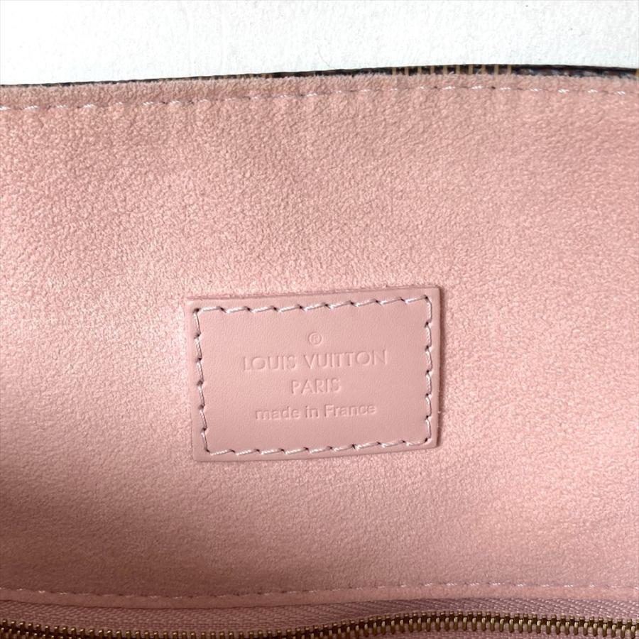 LOUIS VUITTON（ルイ・ヴィトン） カイサ ホーボー ショルダーバッグ