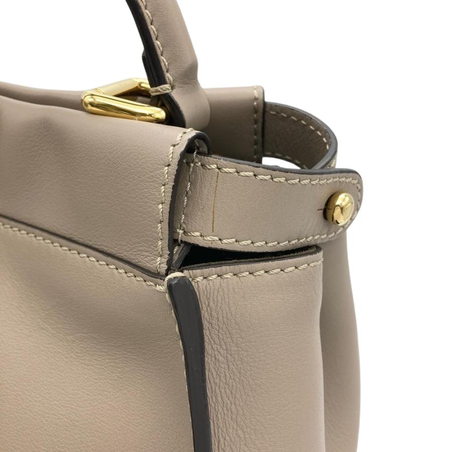 FENDI（フェンディ） ピーカブー ハンドバッグ レザー 8BN290