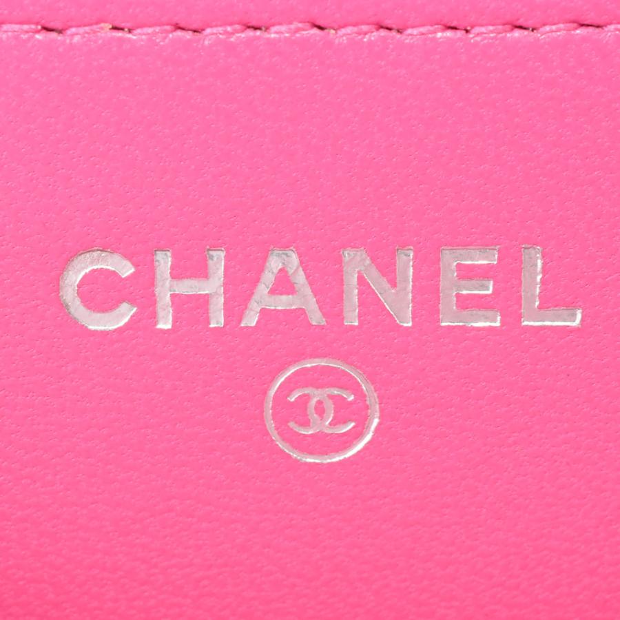 CHANEL（シャネル） マトラッセ ココマーク チェーンウォレット