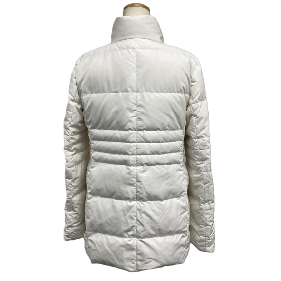 BURBERRY（バーバリー） ダウンジャケット FR012-826-02 ホワイト 38