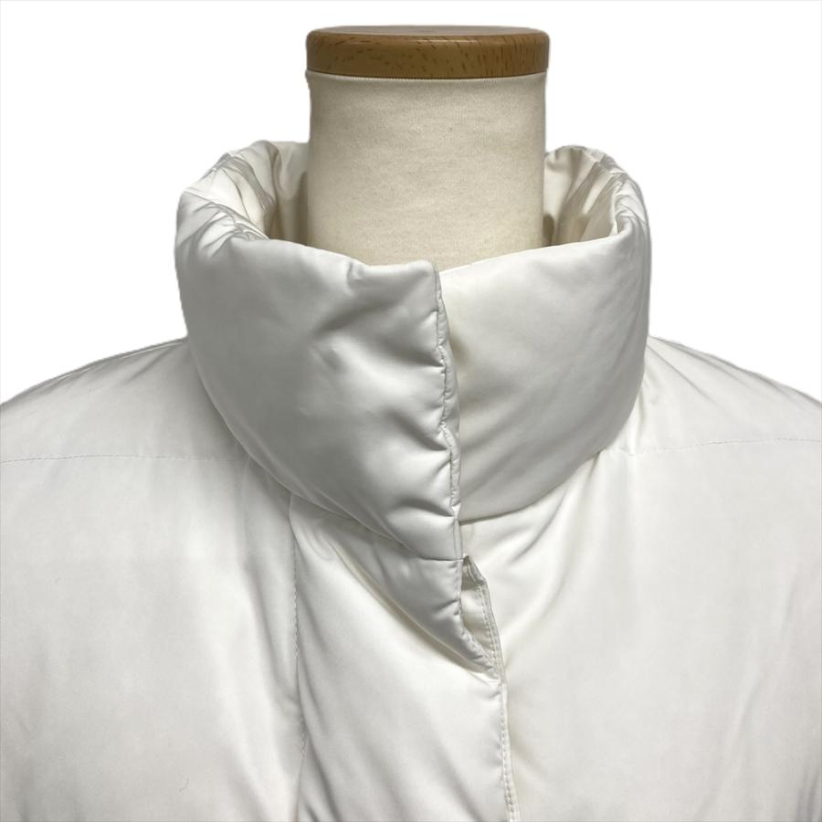 BURBERRY（バーバリー） ダウンジャケット FR012-826-02 ホワイト 38