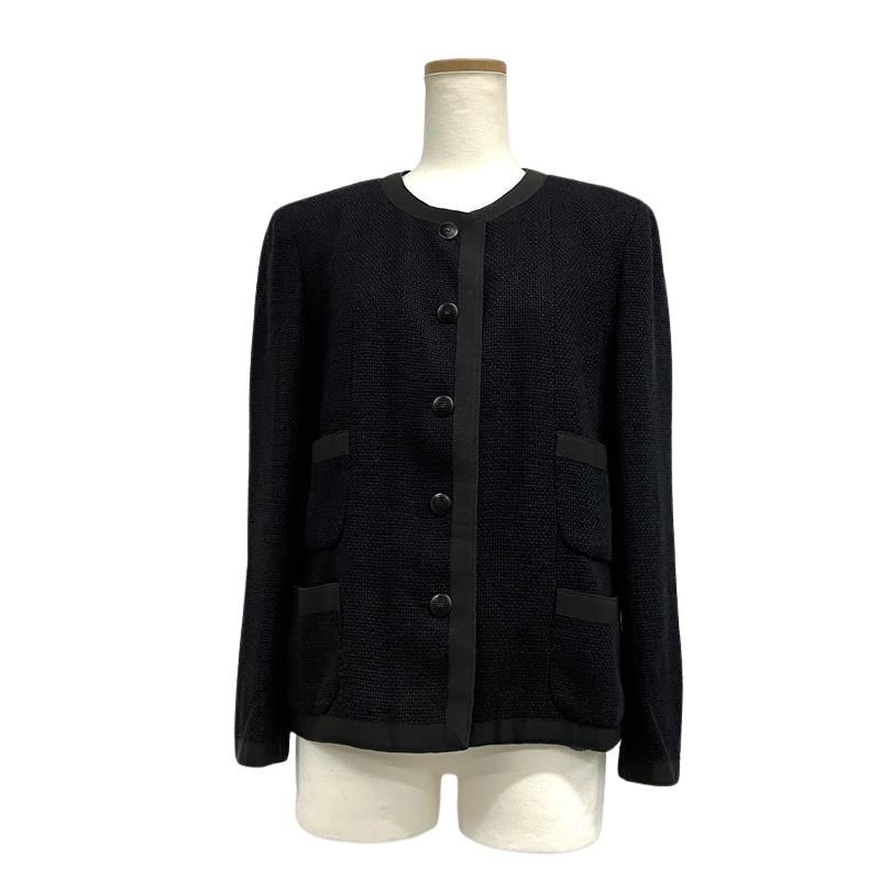 CHANEL（シャネル） ノーカラージャケット P19120V11109 ネイビー 40
