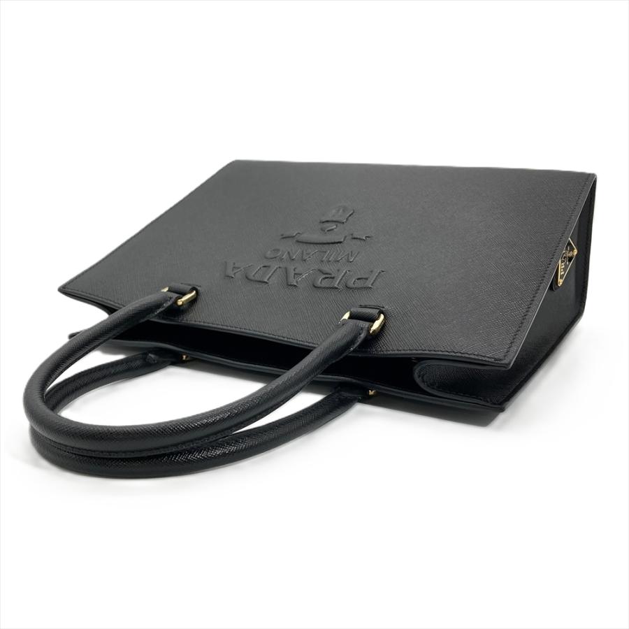PRADA（プラダ） エンボスロゴ ショルダーバッグ 2WAY サフィアーノ