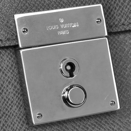 LOUIS VUITTON（ルイ・ヴィトン） ネオ・ベライア グラシエ クラッチ