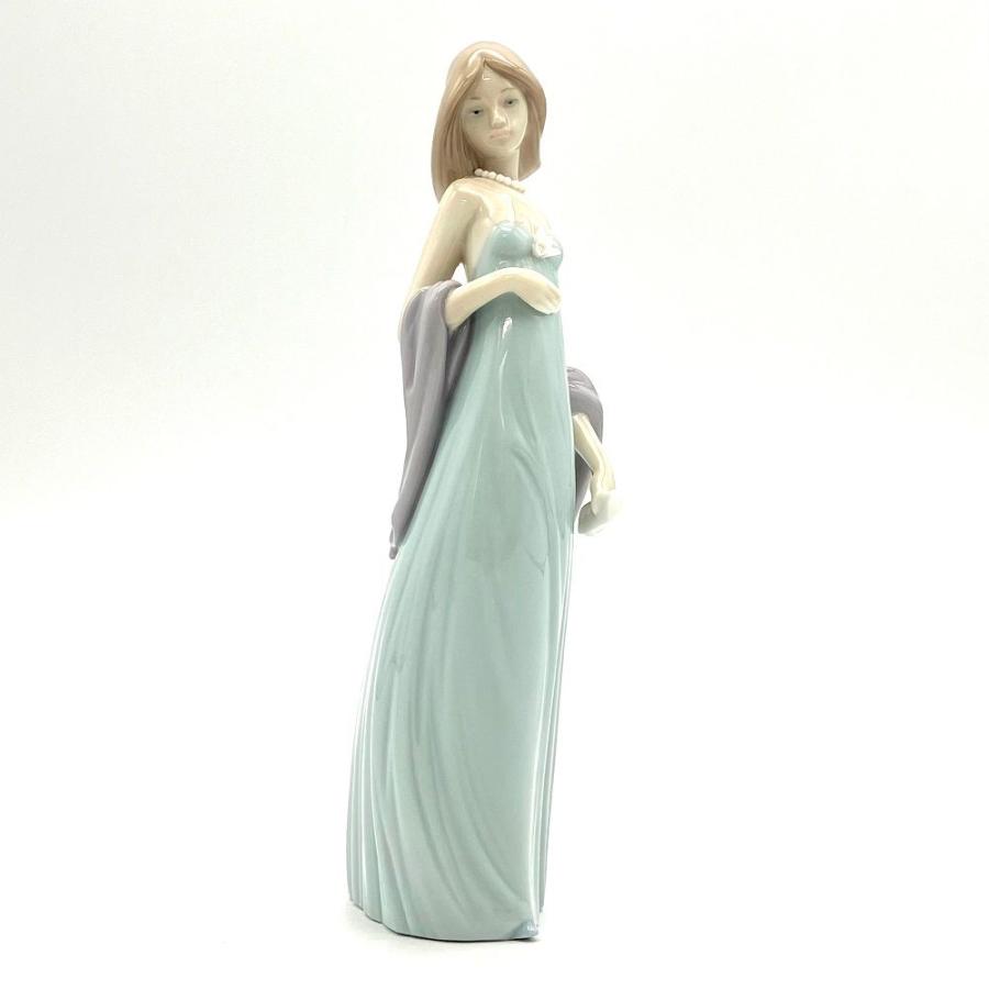 LLADRO リヤドロ 少女 01005487 フィギュリン 置物 インテリア リヤドロ Lladro 少女 オブジェ 置物 5487 磁器 ポーセリン
