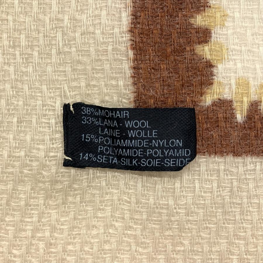 美品　ココマーク　CC アクセサリー柄　スカーフ　大判　ベージュ　シャネル CHANEL シャネル スカーフ ベージュ ココマーク ナチュラル