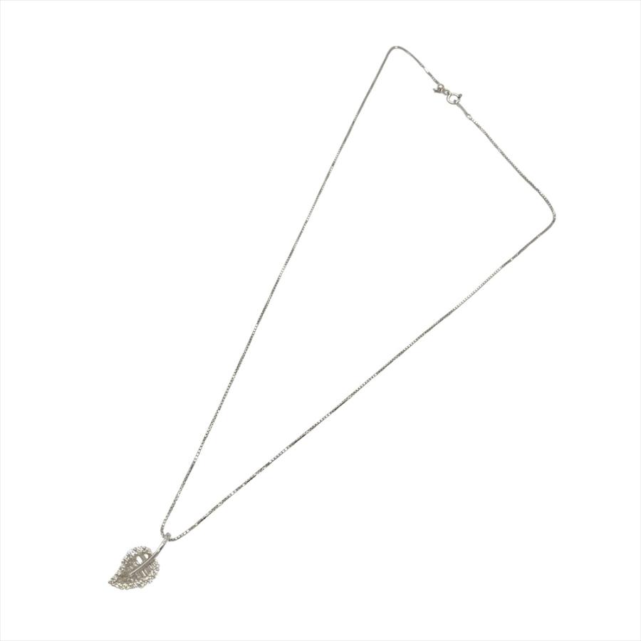 リーフ モチーフ ネックレス ダイヤモンド 0.55ct K18WG 4.9g 葉っぱ ホワイトゴールド レディース