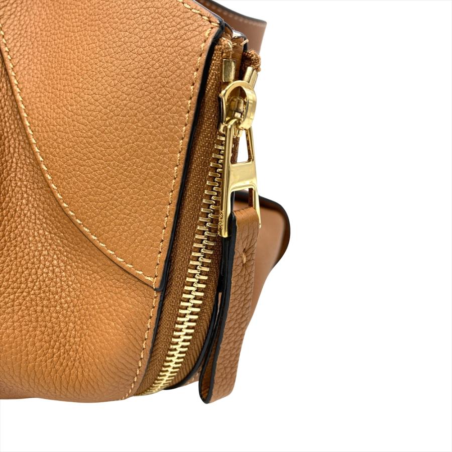 ロエベ ハンモック スモール 387 12KN60 ショルダーバッグ LOEWE - ロエベ ハンモック スモール 387 12KN60 ショルダーバッグの