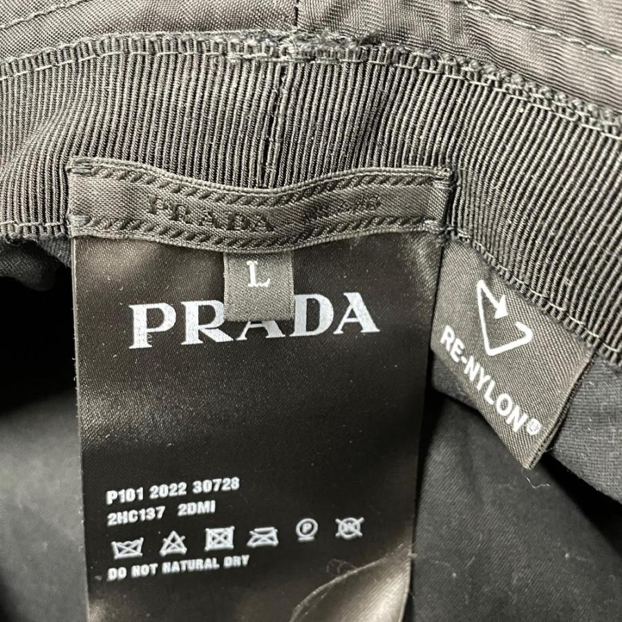 PRADA（プラダ） トライアングルロゴ バケット ハット ブラック