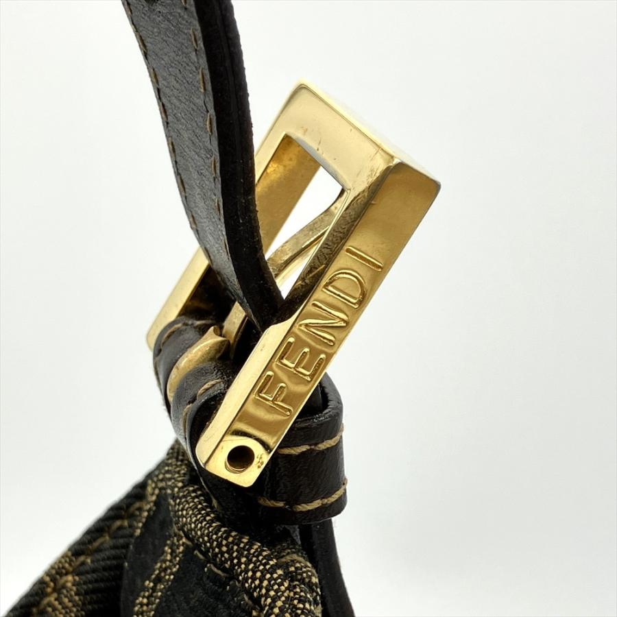 FENDI（フェンディ） ズッカ マンマバケット ショルダーバッグ