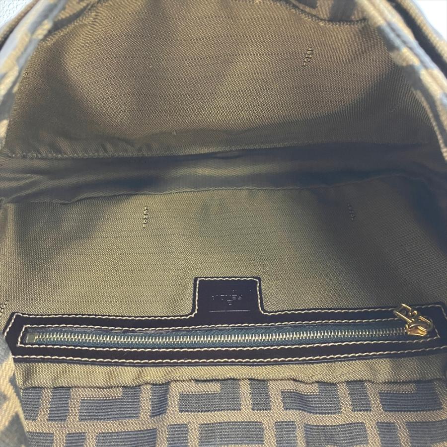 FENDI（フェンディ） ズッカ マンマバケット ショルダーバッグ