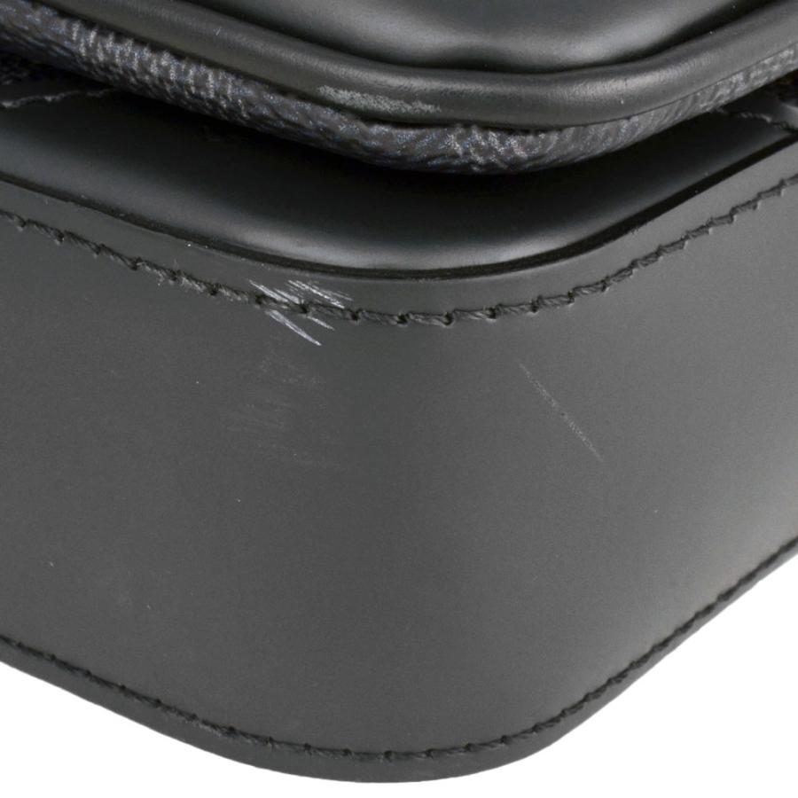LOUIS VUITTON（ルイ・ヴィトン） トリオメッセンジャー ショルダー