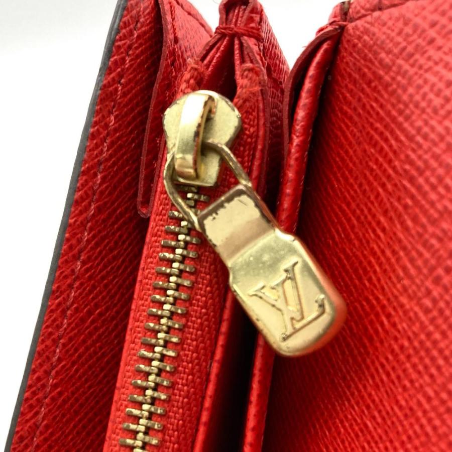LOUIS VUITTON（ルイ・ヴィトン） ポルトフォイユ サラ 長財布