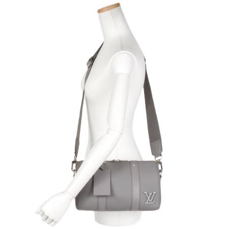 LOUIS VUITTON ルイヴィトン シティ・キーポル ショルダーバッグ LOUIS VUITTON ルイヴィトン シティ・キーポル ショルダーバッグ