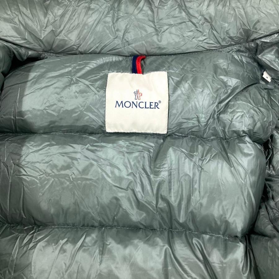 美品✨MONCLERモンクレール　BERRE ダウンジャケット　シルバー　M相当 MONCLER モンクレール BERRE ベール ダウンジャケット