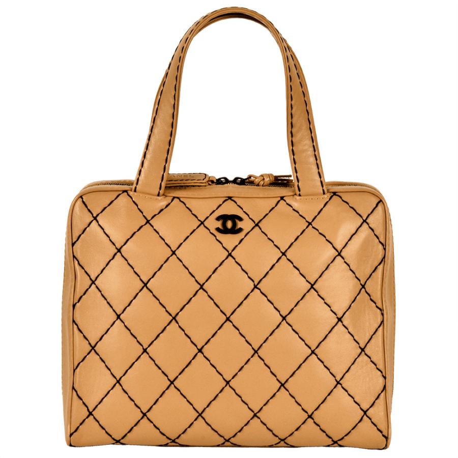 シャネル（CHANEL）の「ワイルドステッチ」シリーズのトートバッグです。 中古・古着通販】CHANEL (シャネル) Wild stitch ワイルドステッチ