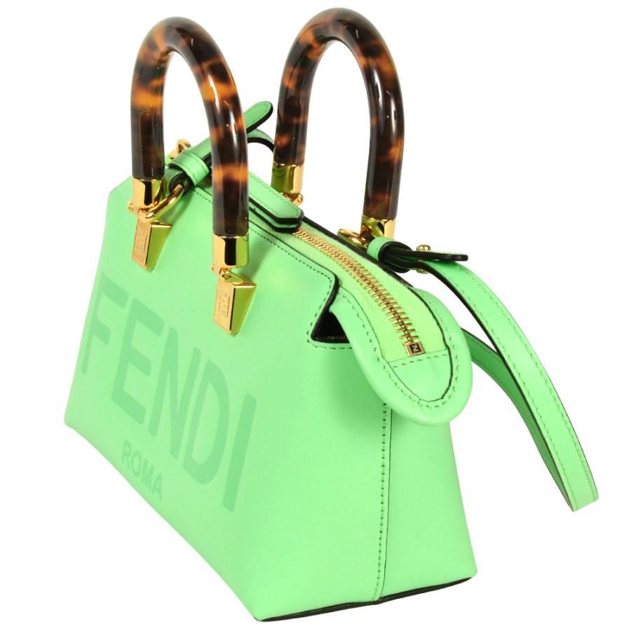 Fendi ダークグリーン ロゴハンドバッグ Fendi ダークグリーン ロゴハンドバッグ ズッカ柄 - メルカリ