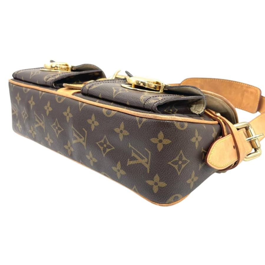 LOUIS VUITTON（ルイ・ヴィトン） ハドソンPM ショルダーバッグ