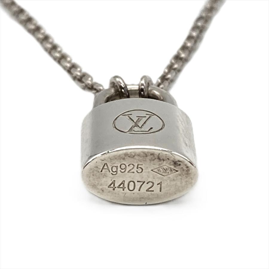 ルイ・ヴィトン　シルバーロックイットネックレス Sterling Silver Lock Pendant Necklace | LOUIS VUITTON ®