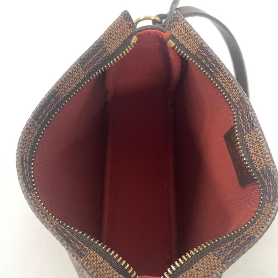 LOUIS VUITTON（ルイ・ヴィトン） トゥルース メイクアップ ポーチ