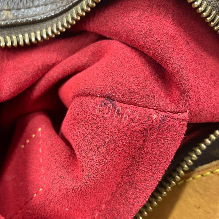 LOUIS VUITTON（ルイ・ヴィトン） クロワッサンMM ショルダーバッグ