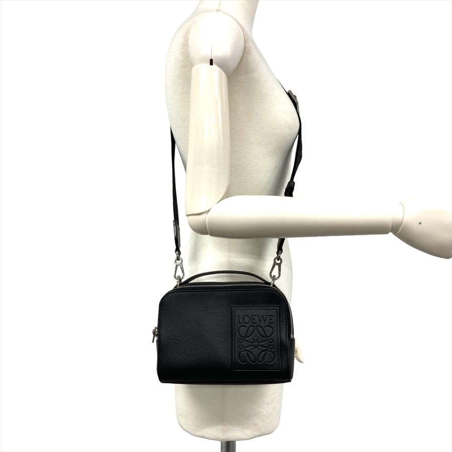 LOEWE（ロエベ） クロスボディバッグ ショルダーバッグ ブラック 