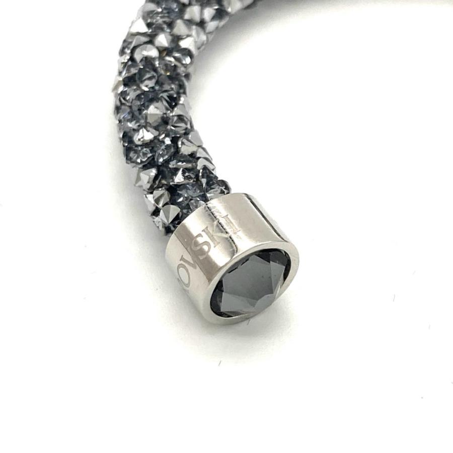 SWAROVSKI スワロフスキーブレスレット 新品 SWAROVSKI（スワロフスキー） クリスタルダスト カフ ブレスレット