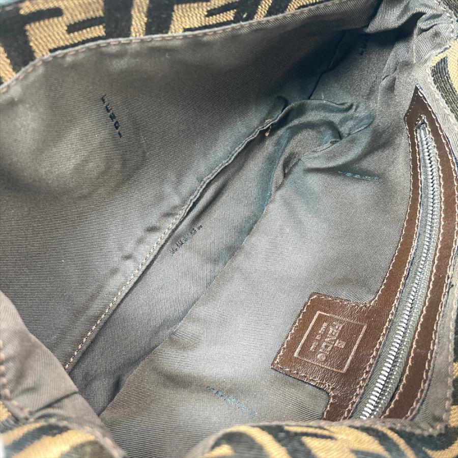 FENDI（フェンディ） ズッカ柄 マンマバケット ショルダーバッグ