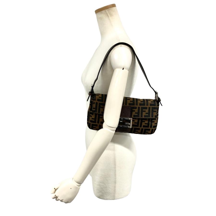 FENDI（フェンディ） ズッカ柄 マンマバケット ショルダーバッグ
