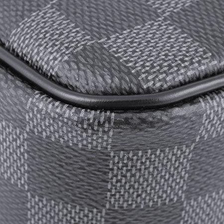 LOUIS VUITTON（ルイ・ヴィトン） トワレポーチ ダミエグラフィット