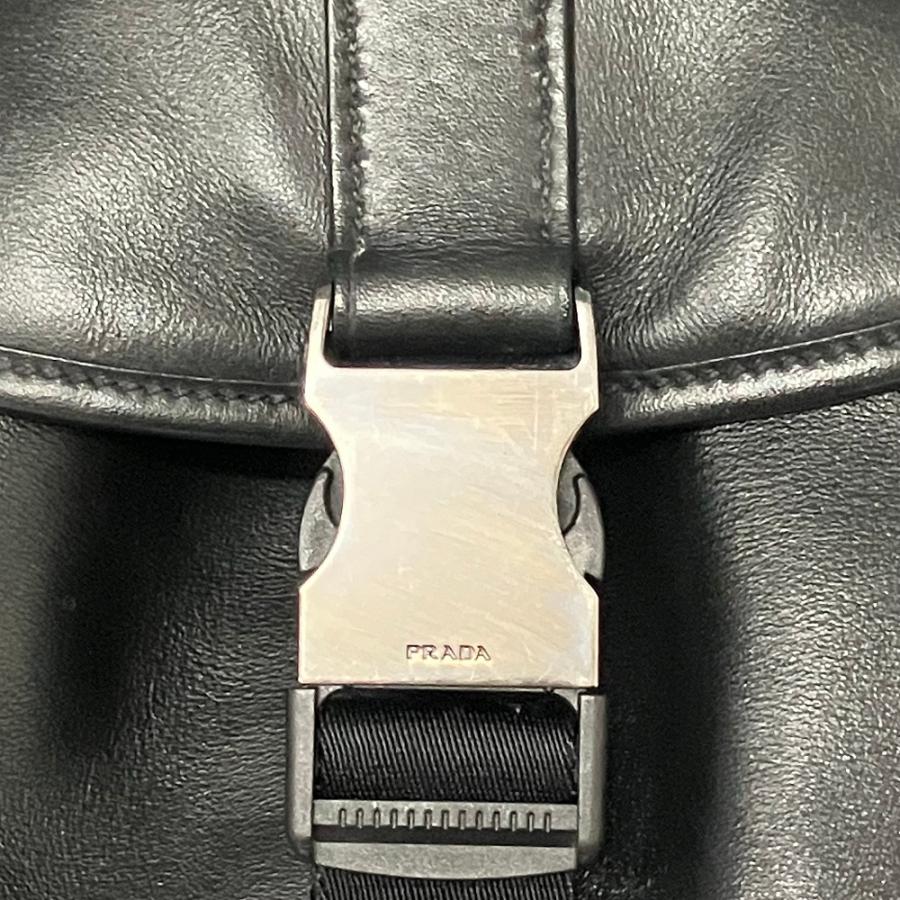 PRADA（プラダ） リュック デイパック バックパック レザー : ゴールド