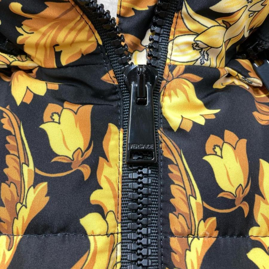 ヴェルサーチェ VERSACE 総柄 ダウンジャケット 1002793 36 レディース