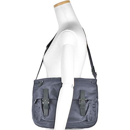 PRADA プラダ メッセンジャーバッグ ショルダーバッグ ナイロン PRADA プラダ メッセンジャーバッグ ショルダーバッグ ナイロン