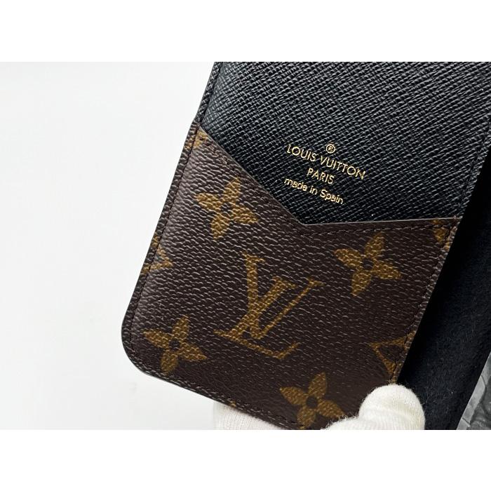 [LOUIS VUITTON]LVモノグラム 手帳型スマホケースiPhone11 LOUIS VUITTONモノグラム手帳型ケーiPhone11 XS MAX美品 - メルカリ