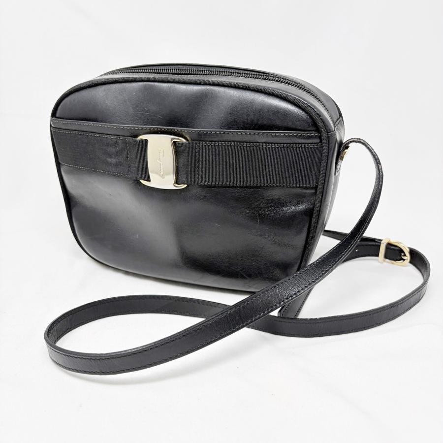 FERRAGAMO（フェラガモ） ショルダーバッグ : ゴールドラッシュStore