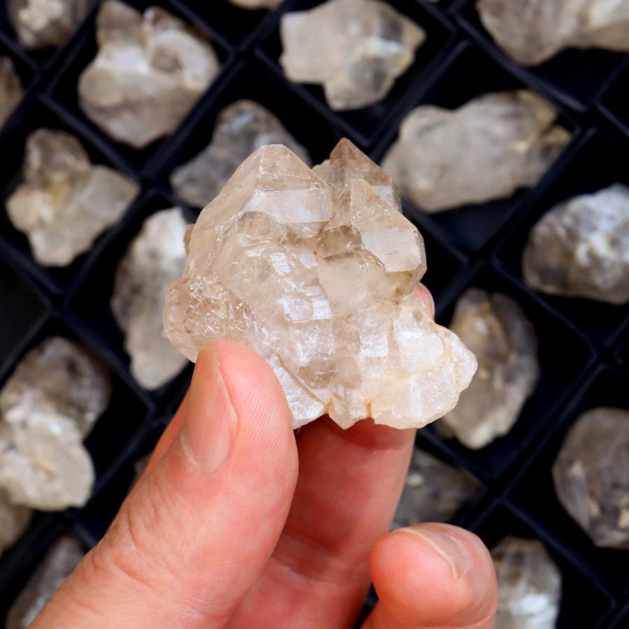 ジャカレー 水晶 クラスター 15-30g前後 ランダム発送 ブラジル産 原石