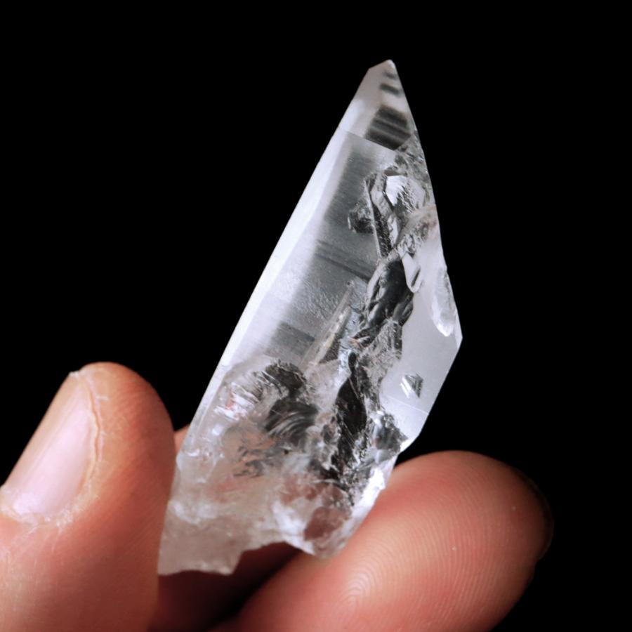 レムリアンシード　ライトニングクォーツ ライトニングレムリアンシード（レムリアン雷水晶）透明度、見事なキー